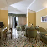 Leonessa Hotel 4*