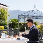 Leonessa 4* Volla (Naples)