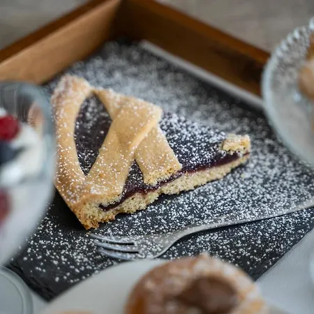 Leonessa ホテル 4*