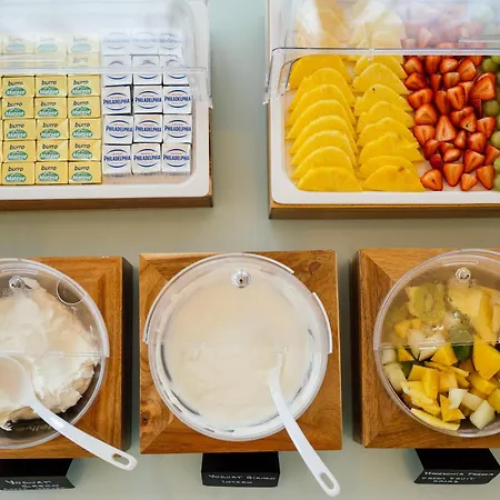 Leonessa ホテル 4*