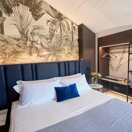 Hotell Leonessa 4*