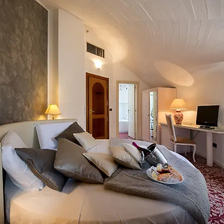 Leonessa Volla (Naples)