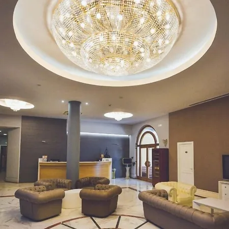 ホテル Leonessa ヴォッラ