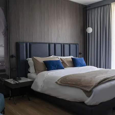 ホテル Leonessa ヴォッラ