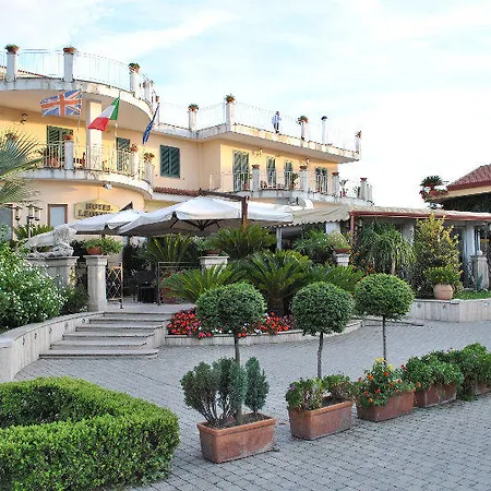 ホテル Leonessa ヴォッラ