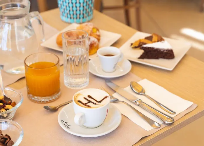 Hotell Leonessa Volla (Naples)