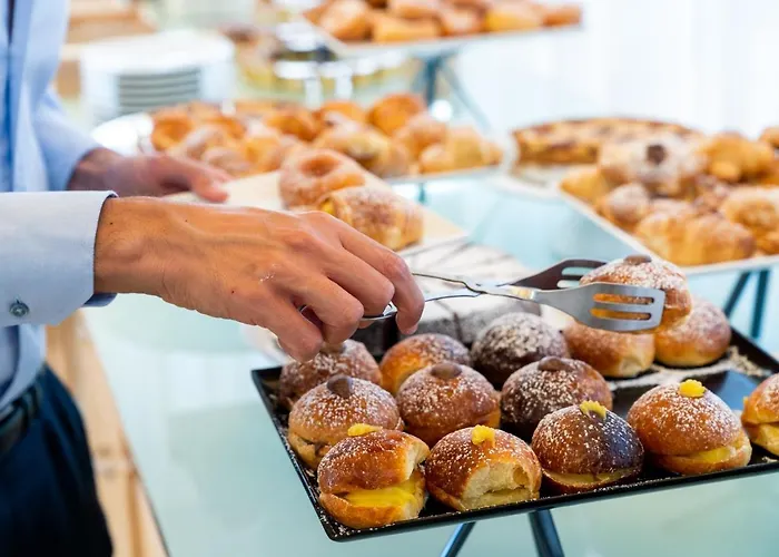 Leonessa 4* Volla (Naples)