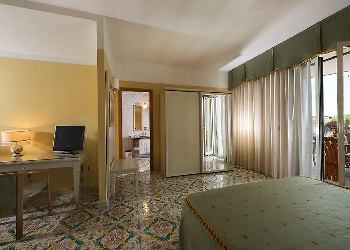 Hotell Leonessa Volla (Naples)