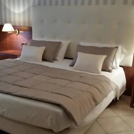 Leonessa Hotel 4*