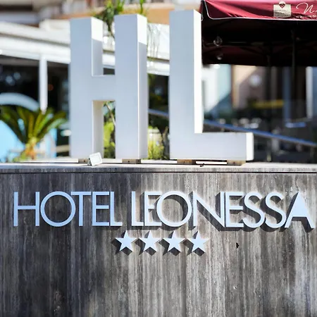 Leonessa 4* Volla (Naples)