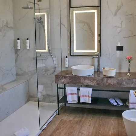 Leonessa Hotel Volla (Naples)